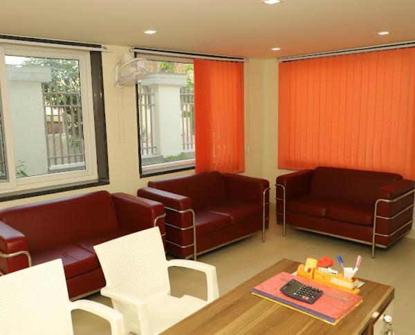 Braj Villas Vrindavan Bagian luar foto