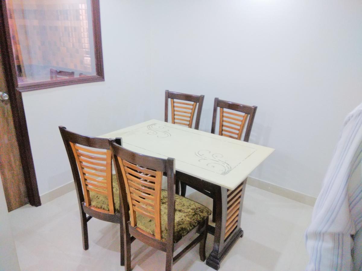 Braj Villas Vrindavan Bagian luar foto