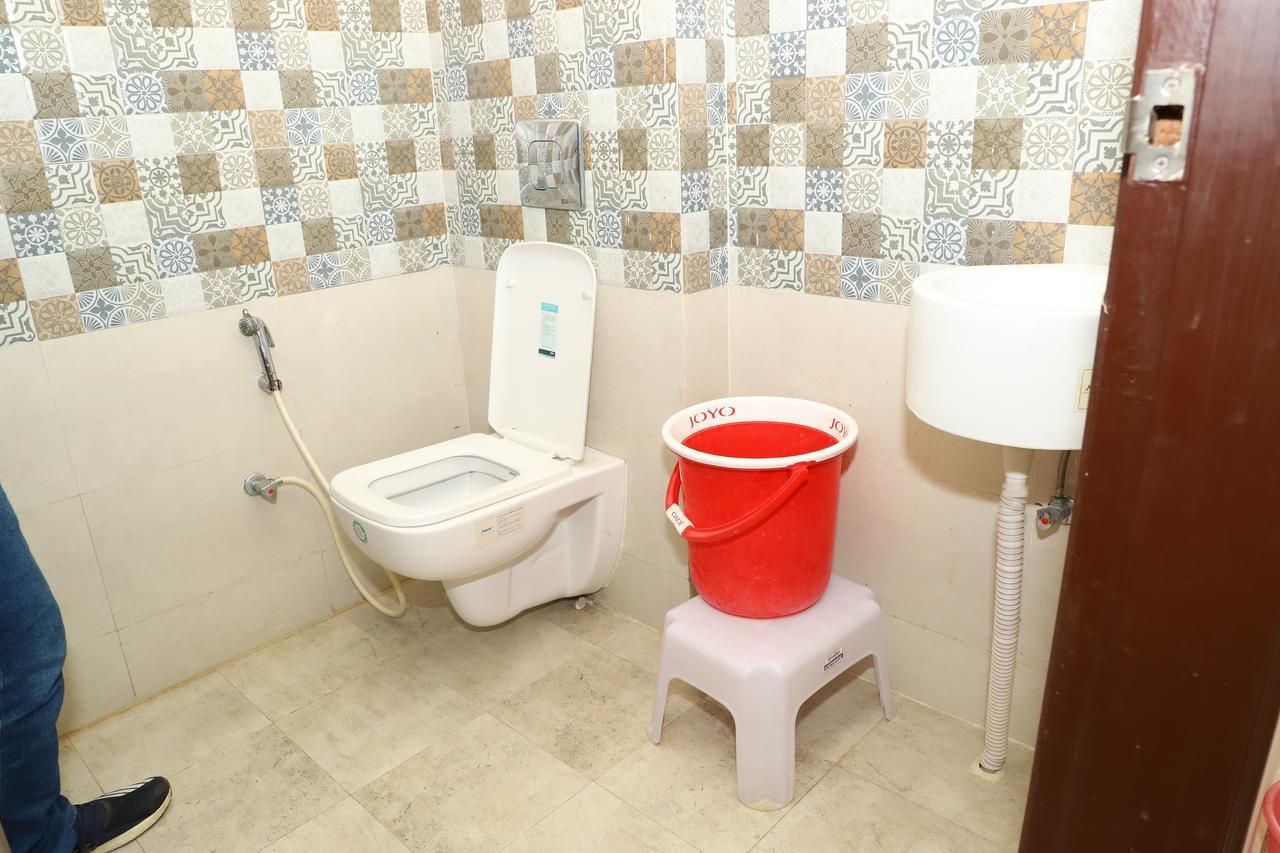 Braj Villas Vrindavan Bagian luar foto
